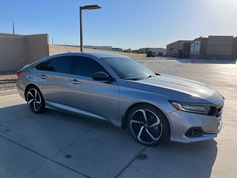 Used 2022 Honda Accord Sport image 4