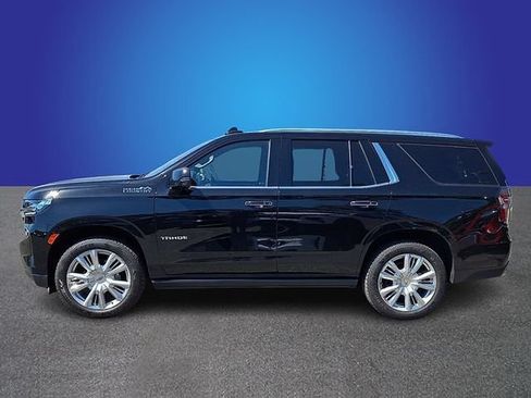 Used 2024 Chevrolet Tahoe High Country w/ Premium Package 2 AWD/4WD image 6