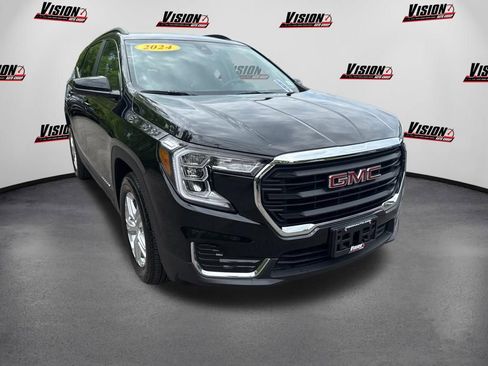 Used 2024 GMC Terrain SLE w/ Driver Convenience Package AWD/4WD image 3
