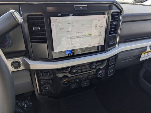 New 2026 Ford F250 XLT w/ XLT Premium Package AWD/4WD image 11