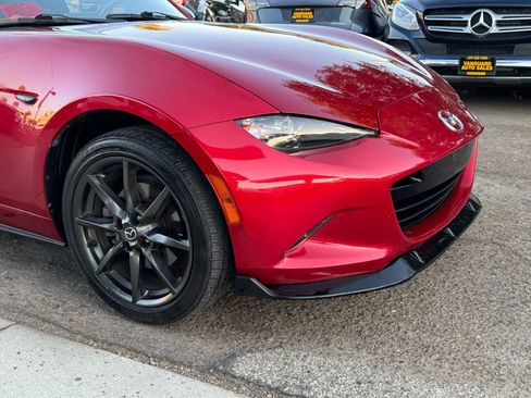 Used 2017 MAZDA MX-5 Miata RF Club RWD image 4