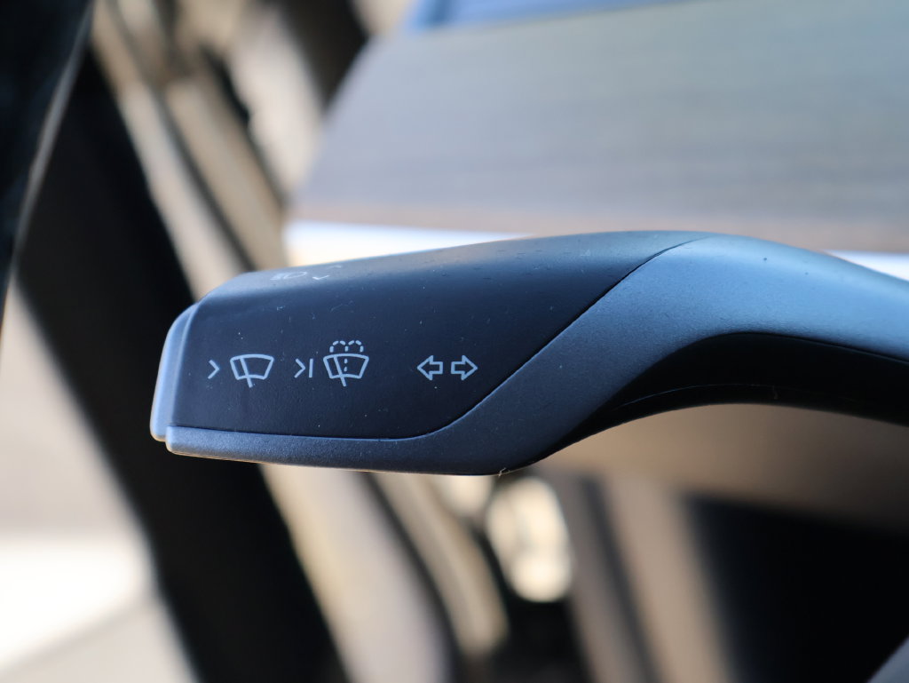 Used 2018 Tesla Model 3 RWD image 24