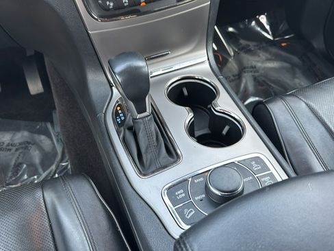 Used 2018 Jeep Grand Cherokee High Altitude AWD/4WD image 23