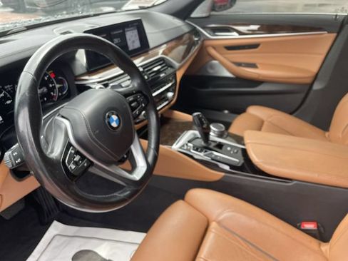Used 2017 BMW 540i xDrive AWD/4WD image 14