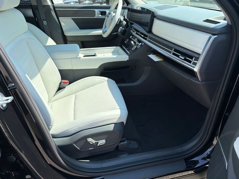 New 2026 Hyundai Santa Fe Limited FWD image 13