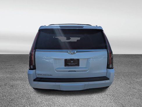 Used 2018 Cadillac Escalade Luxury image 29