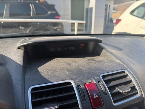 Used 2015 Subaru Crosstrek 2.0i Premium image 18