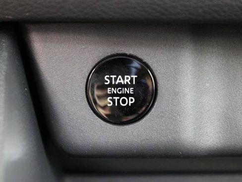 Certified 2026 Nissan Rogue SV FWD image 12