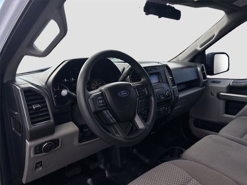 Used 2018 Ford F150 XLT w/ Trailer Tow Package image 10