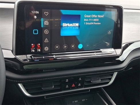 New 2026 Volkswagen Atlas Cross Sport SE image 9