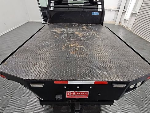 Used 2024 RAM 2500 Tradesman w/ Chrome Appearance Group image 31