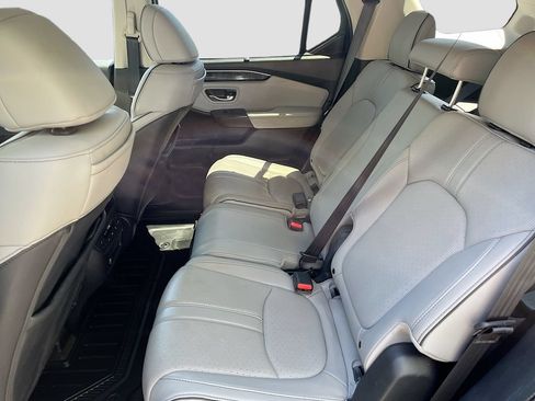 Used 2024 Honda Pilot Elite image 26