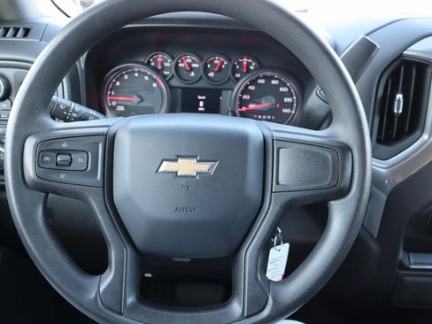 Used 2020 Chevrolet Silverado 1500 Custom w/ Custom Value Package image 5