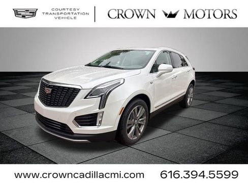 Used 2025 Cadillac XT5 Premium Luxury w/ LPO, Floor Liner Package image 3
