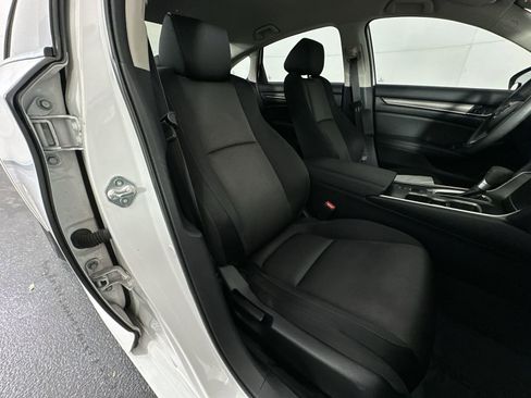 Used 2021 Honda Accord LX image 30