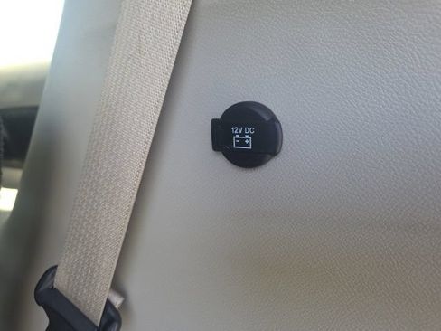 Used 2023 Chrysler Pacifica Touring-L FWD image 12