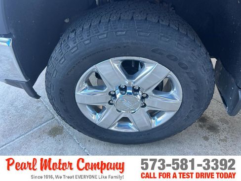 Used 2020 Chevrolet Silverado 2500 LTZ w/ LTZ Plus Package image 8