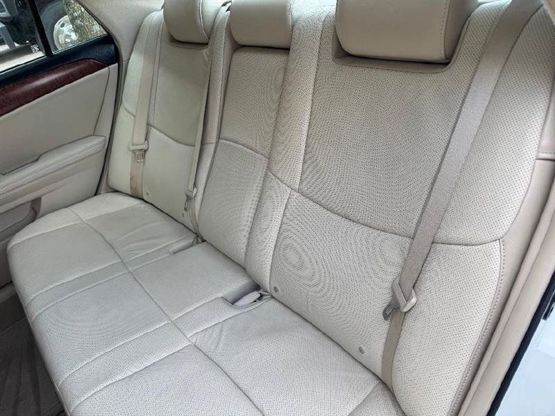 Used 2011 Toyota Avalon Limited FWD image 29