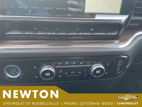Used 2022 GMC Sierra 1500 Elevation AWD/4WD image 7
