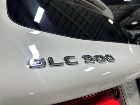 Certified 2022 Mercedes-Benz GLC 300 4MATIC image 12