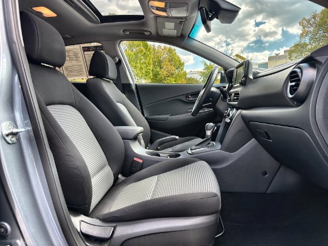 Used 2020 Hyundai Kona SEL Plus FWD image 24