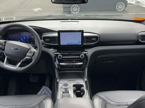 Certified 2022 Ford Explorer ST w/ ST Street Pack image 13