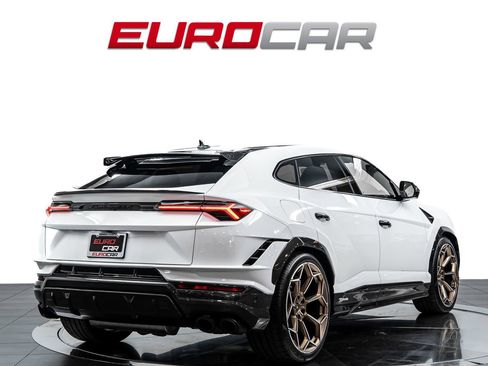 Used 2024 Lamborghini Urus Performante AWD/4WD image 5