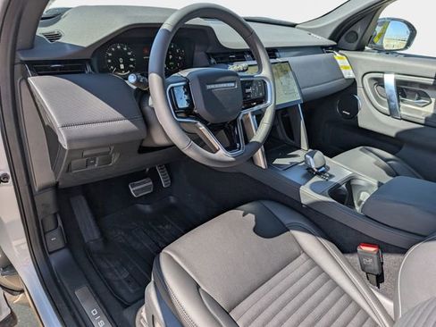 New 2025 Land Rover Discovery Sport Dynamic SE AWD/4WD image 6