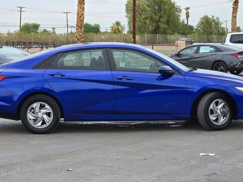 Used 2026 Hyundai Elantra SE FWD image 3