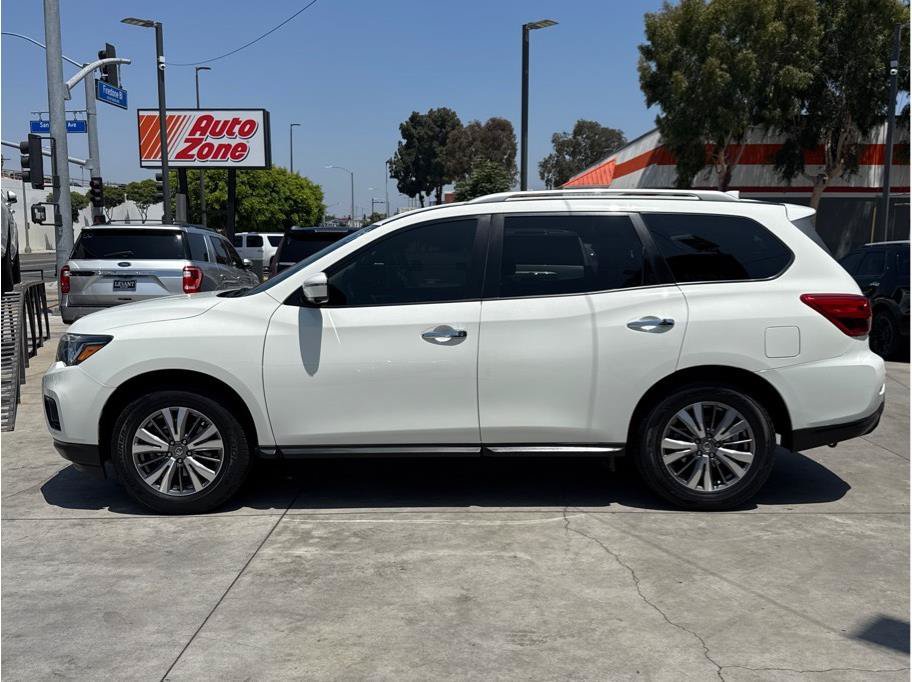 Used 2020 Nissan Pathfinder SL FWD image 4