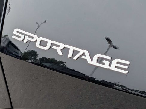 Used 2026 Kia Sportage LX AWD/4WD image 12