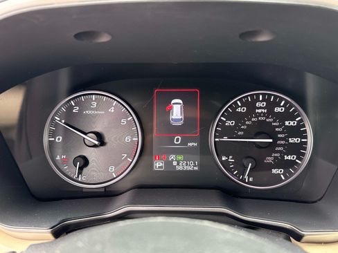 Used 2024 Subaru Outback Limited AWD/4WD image 28