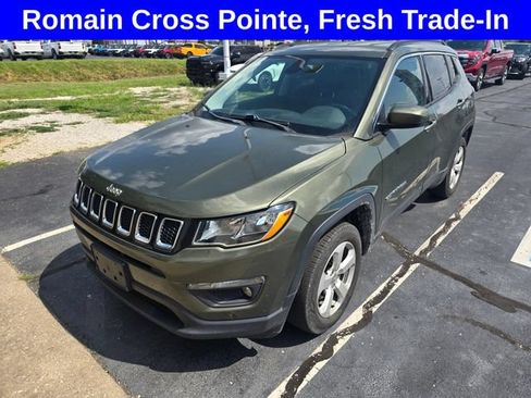 Used 2018 Jeep Compass Latitude AWD/4WD image 1