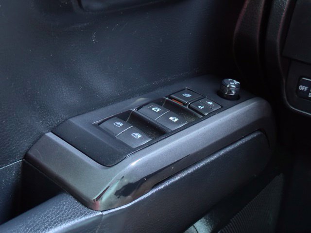 Used 2022 Toyota Tacoma TRD Off-Road AWD/4WD image 28