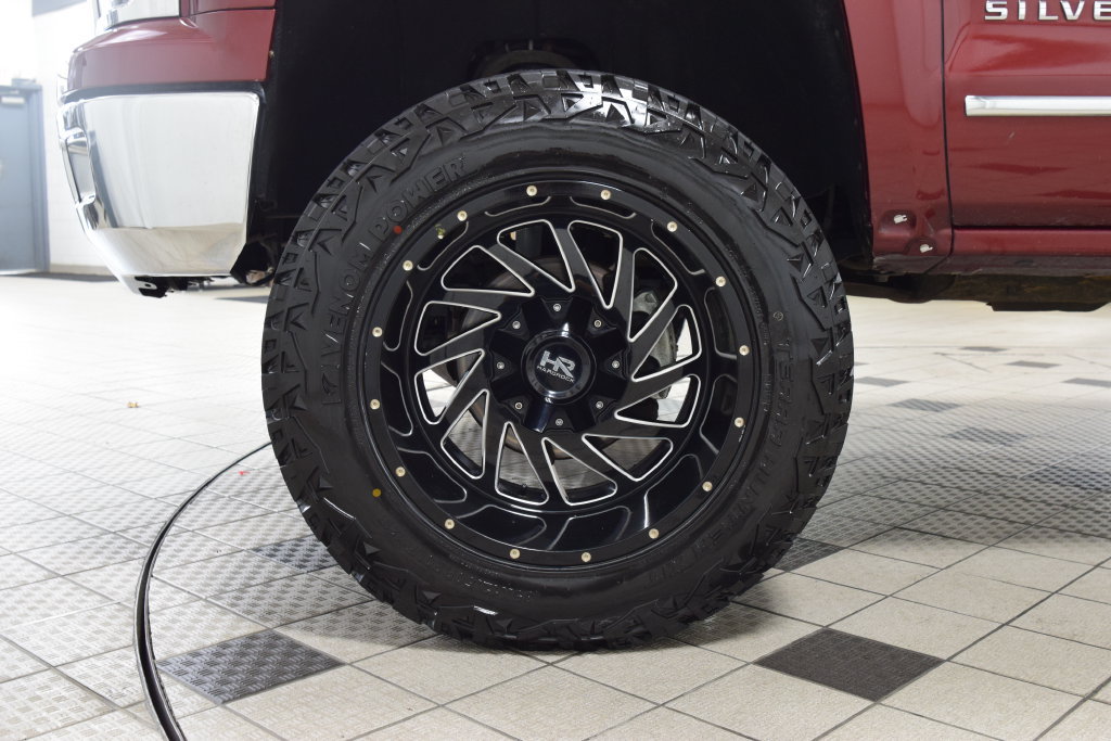 Used 2015 Chevrolet Silverado 1500 LTZ w/ LTZ Plus Package AWD/4WD image 24
