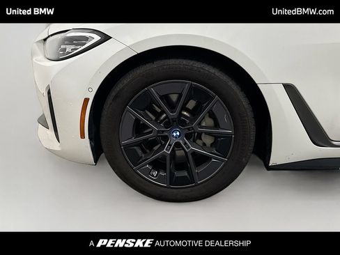 Used 2023 BMW i4 eDrive40 RWD image 2