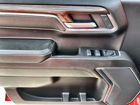 Certified 2023 Chevrolet Silverado 1500 LT w/ Z71 Off-Road Package image 23