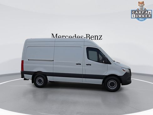 Used 2023 Mercedes-Benz Sprinter 2500 image 9