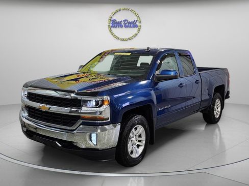 Used 2018 Chevrolet Silverado 1500 LT w/ All Star Edition image 2