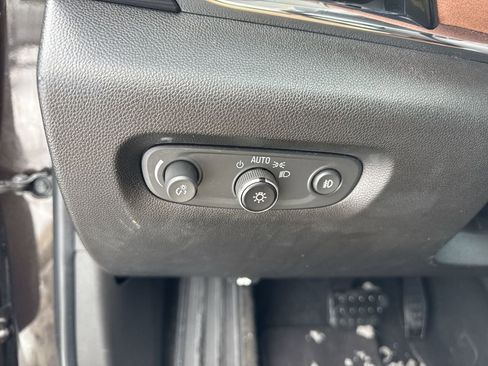 Certified 2018 Chevrolet Traverse High Country image 18