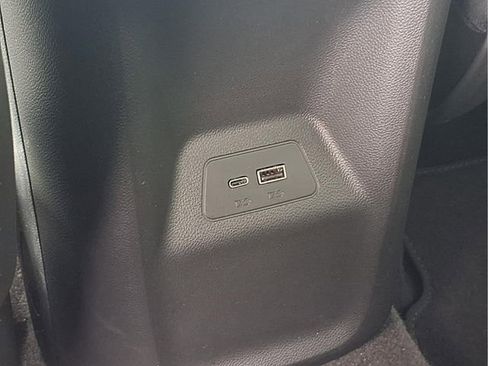 Certified 2025 Buick Envision Preferred AWD/4WD image 21