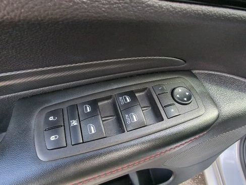 Used 2025 Dodge Durango GT AWD/4WD image 13