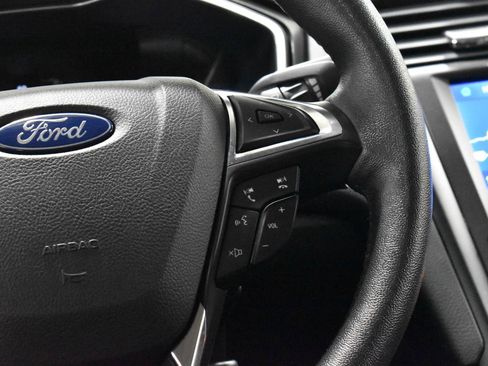 Used 2020 Ford Fusion Energi Titanium image 10