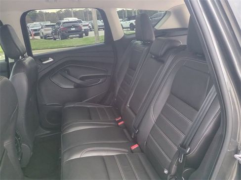 Used 2019 Ford Escape Titanium image 14