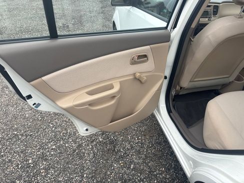 Used 2009 Kia Rio LX image 12