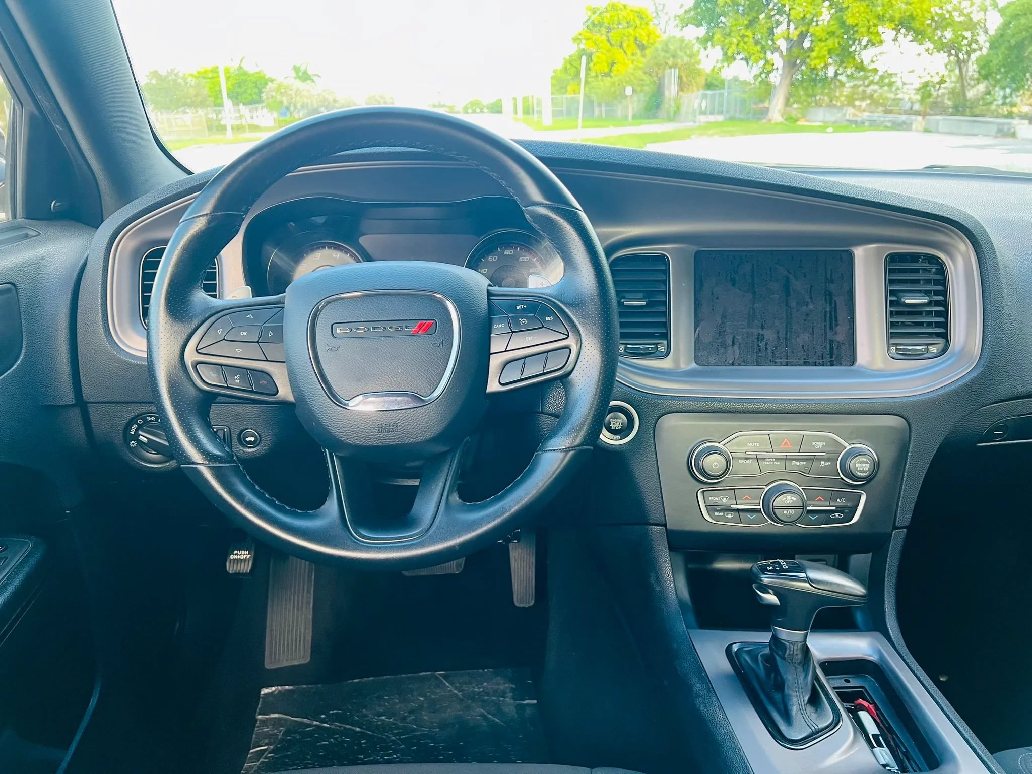 Used 2023 Dodge Charger R/T w/ Blacktop Package RWD image 13