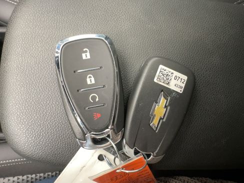 Certified 2024 Chevrolet Trax LT w/ Sunroof Package image 30