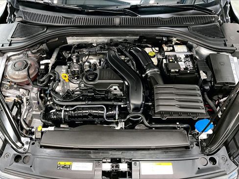 Used 2024 Volkswagen Jetta SE FWD image 12