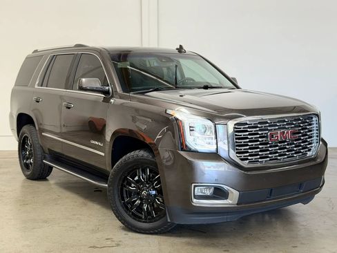 Used 2019 GMC Yukon Denali w/ Open Road Package AWD/4WD image 1