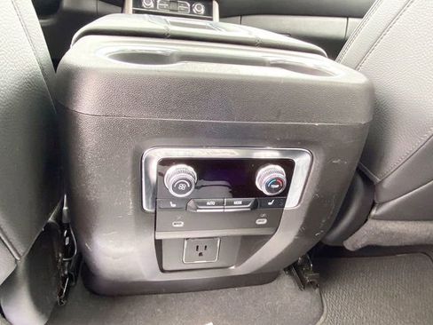 Certified 2024 GMC Yukon Denali image 23